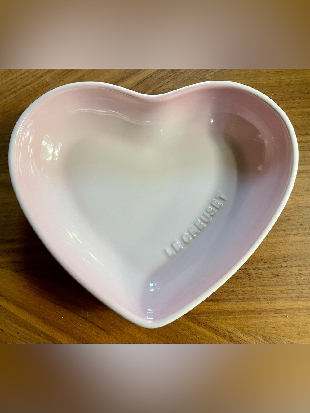 Le Creuset Stoneware Small Shell Pink Heart Serving Bowl 22 oz